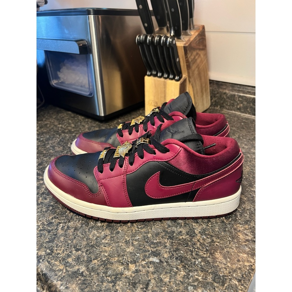 Nike Air Jordan 1 Low SE Dark Beetroot Womans 10.5 - Picture 6 of 11
